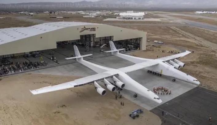 世界上4个杰出的大型机械，最后一个双身飞机你见过吗？