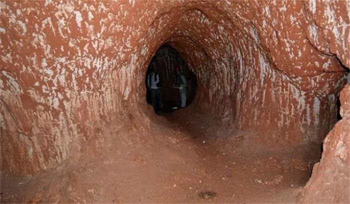 巴西发现的神秘隧道 到底是谁开采的？（万年隧道）