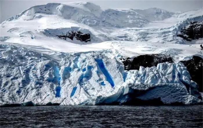 南极的冰层之下 埋藏着什么样的秘密（南极秘密）
