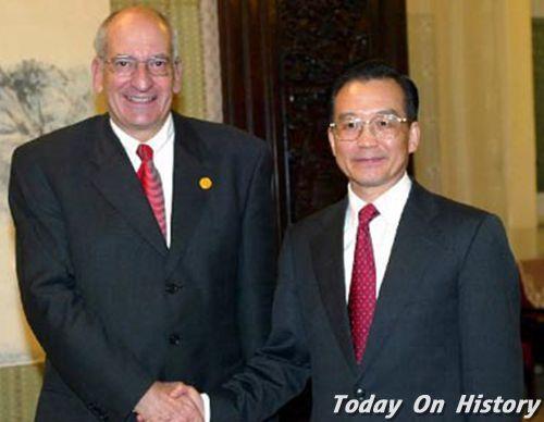 2003年1月1日帕斯卡尔·库什潘（Pascal Couchepin）出任瑞士联邦主席(2025-1-1已更新)