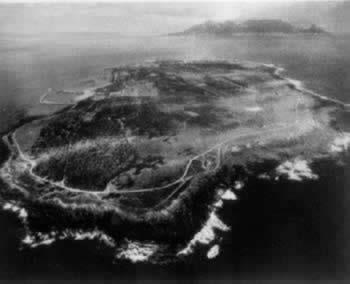 我国与南非建立外交关系