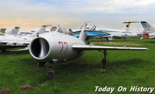1950年1月14日苏联研制的米格-17战斗机原型机进行首次飞行(2025-1-14已更新)
