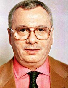 2010年1月16日开创“狗仔队”文化的摄影师菲利斯·昆托病逝(2025-1-16已更新)