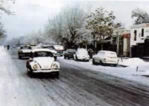 我国与阿富汗建立外交关系