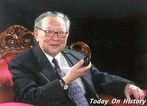 2009年1月22日中国著名武侠小说作家梁羽生逝世(2025-1-22已更新)