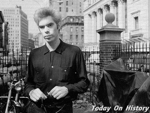 1952年1月22日美国演员、导演、制片人吉姆·贾木许出生(2025-1-22已更新)