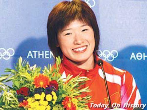 1984年1月26日2004年雅典奥运会女子100米蛙泳冠军罗雪娟出生(2025-1-26已更新)
