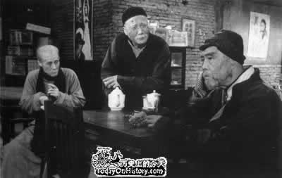 著名作家老舍诞辰