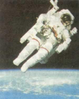1984年2月7日人类第一次太空行走实验(2025-2-7已更新)