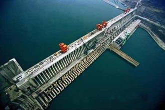 2001年2月12日计划投资131亿元进行三峡工程建设(2025-2-12已更新)