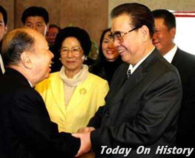 2002年2月16日国务院原总理李鹏抵达澳门考察访问(2025-2-16已更新)