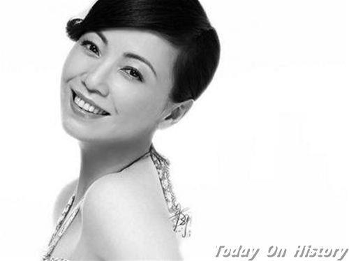 1966年3月2日香港女演员邓萃雯出生(2025-3-2已更新)