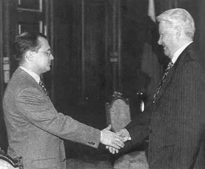 1998年3月23日叶利钦解散俄政府，提名基里延科担任总理(2025-3-23已更新)