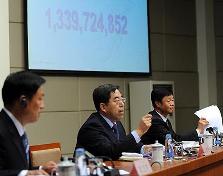 2011年4月28日第六次全国人口普查中国内地总人口达13.39亿(2025-4-28已更新)