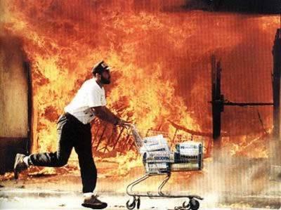 1992年4月29日美国爆发大规模种族冲突(2025-4-29已更新)