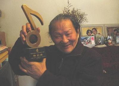 儿歌“春天在哪里”的作者潘振声逝世