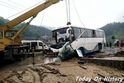 2015年5月23日湖南新宁发生旅游大巴侧翻事故(2024-5-23已更新)