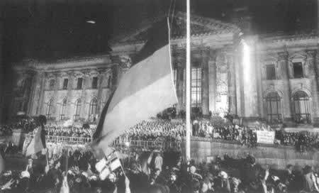 1990年10月3日分裂45年的德国重新统一(2024-10-3已更新)