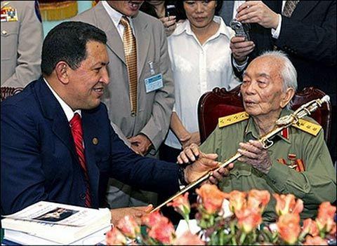 越南党政军领导人武元甲去世