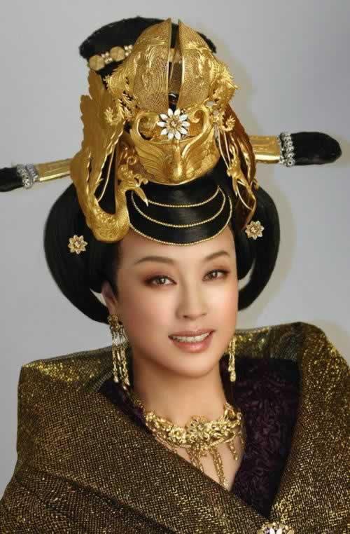 中国电影演员刘晓庆出生