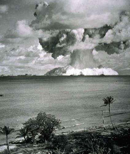 美国第一颗氢弹爆炸成功