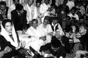 1996年11月5日巴总统发布公告　解散贝·布托政府(2024-11-5已更新)