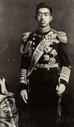 日本天皇裕仁即位