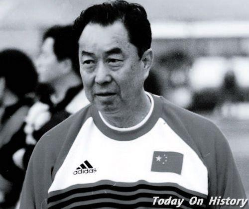 2008年11月13日中国足坛元老、中国足球的活化石马克坚逝世(2025-11-13已更新)