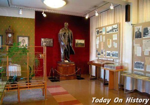 1993年11月16日叶利钦下令关闭列宁博物馆(2025-11-16已更新)