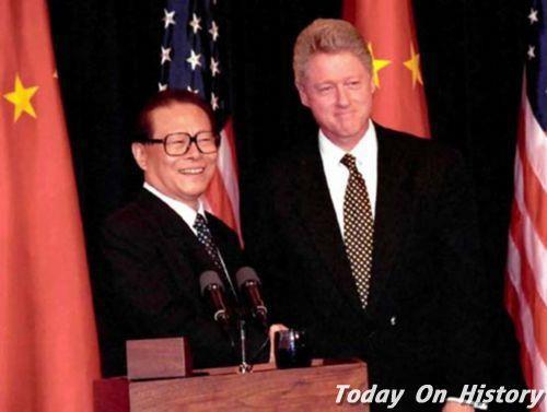 1995年11月19日江泽民参加亚太经合第三次领导人非正式会议(2024-11-19已更新)
