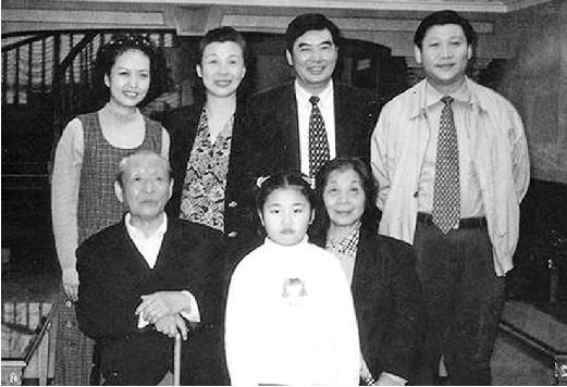 国家主席习近平的夫人彭丽媛出生