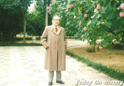 1992年12月4日中国法学会顾问甘重斗逝世，终年77岁(2024-12-4已更新)