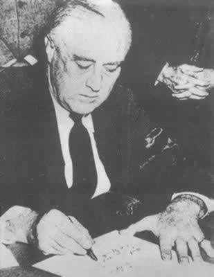 日本偷袭珍珠港