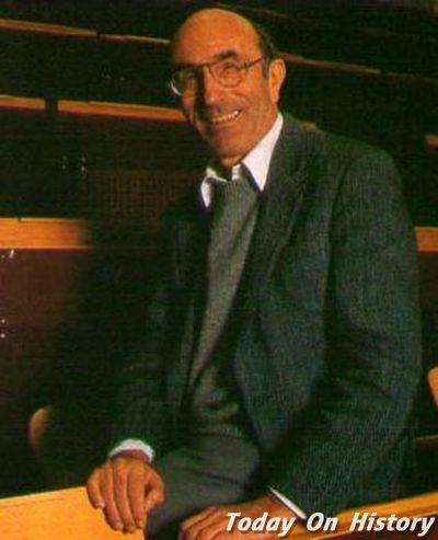 1927年12月8日德国社会学家尼克拉斯·卢曼出生(2024-12-8已更新)