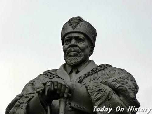 1964年12月12日肯尼亚共和国成立 乔莫·肯雅塔为首任总统(2024-12-12已更新)