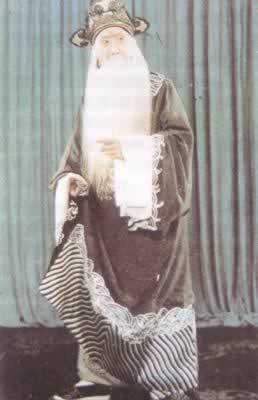 京剧表演艺术家马连良逝世