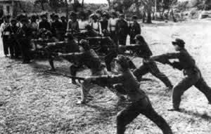 毛泽东发号召 2000万知识青年上山下乡