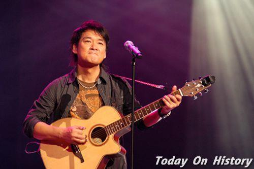 1960年12月22日台湾男歌手周华健出生(2024-12-22已更新)