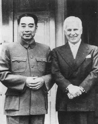 喜剧大师卓别林在瑞士科西耶逝世