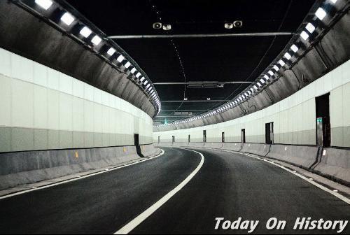 2008年12月28日“万里长江第一隧”——武汉长江隧道建成通车(2024-12-28已更新)