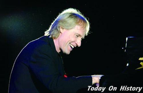 1953年12月28日法国钢琴家理查德·克莱德曼出生(2024-12-28已更新)