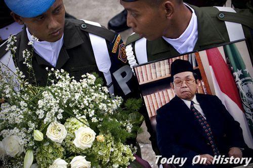 2009年12月30日印尼前总统阿卜杜勒拉赫曼·瓦希德逝世(2024-12-30已更新)