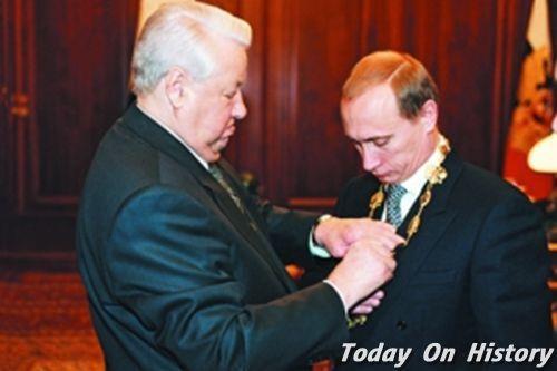 1999年12月31日叶利钦辞去俄罗斯总统职务 普京出任代总统(2025-12-31已更新)