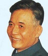 “中国原子弹之父”邓稼先出生
