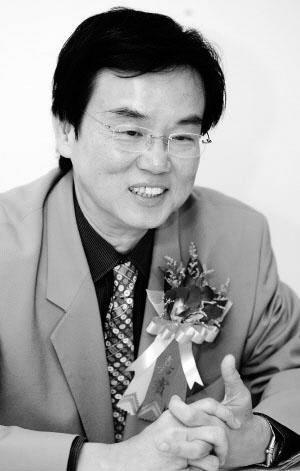 1948年6月30日著名香港演员黄百鸣出生(2025-6-30已更新)