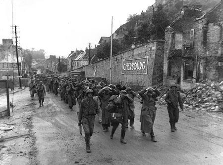 1944年6月30日盟军完全肃清瑟堡港的残余德军(2024-6-30已更新)