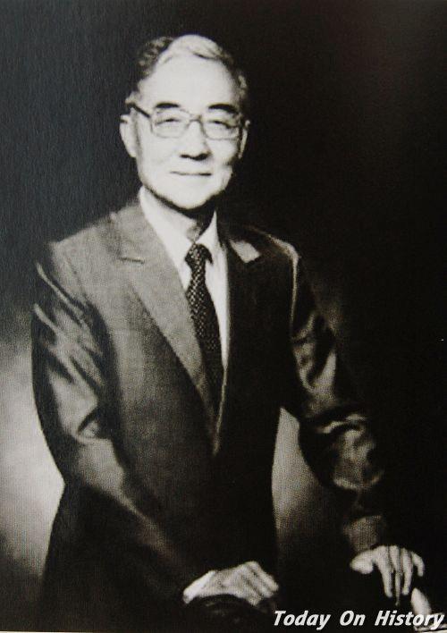 中国外交家、前中国外交部副部长章文晋诞辰