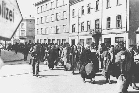 1941年7月31日纳粹将大批犹太人赶往死亡集中营(2025-7-31已更新)
