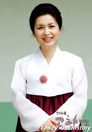 2012年8月1日韩国女演员南允贞疑自杀身亡(2024-8-1已更新)