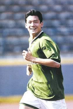 1998年8月2日杨晨加盟德国法兰克福队(2024-8-2已更新)